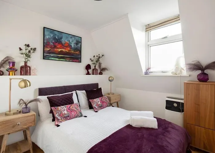 Hyde Park Rooftop Apartment